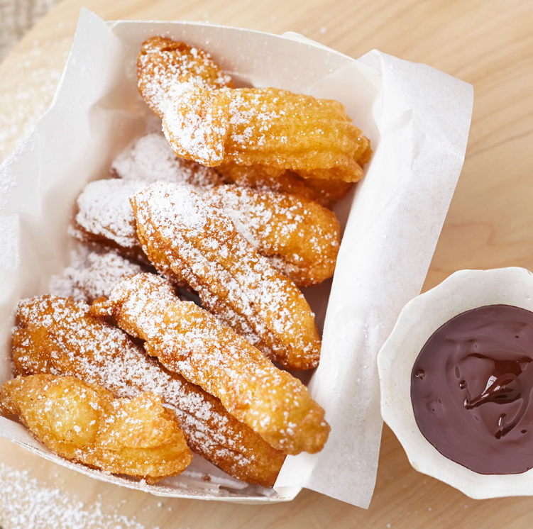 churros with chocolate dip